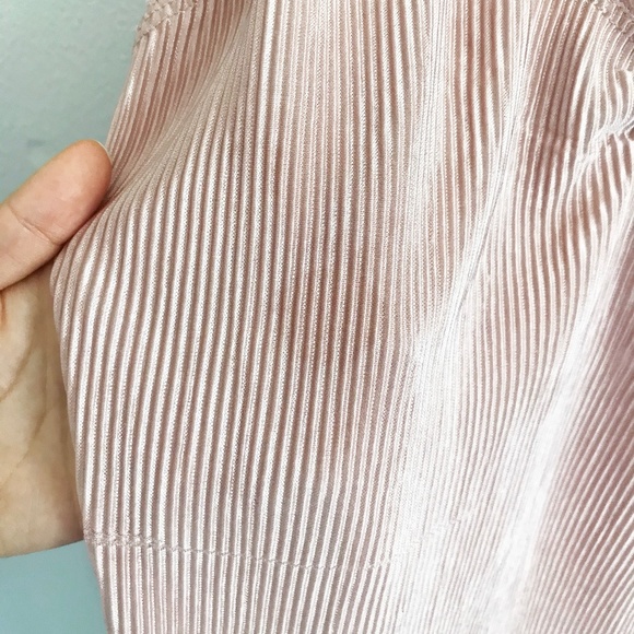 URBAN OUTFITTERS Silky Bodysuit - Picture 3 of 6